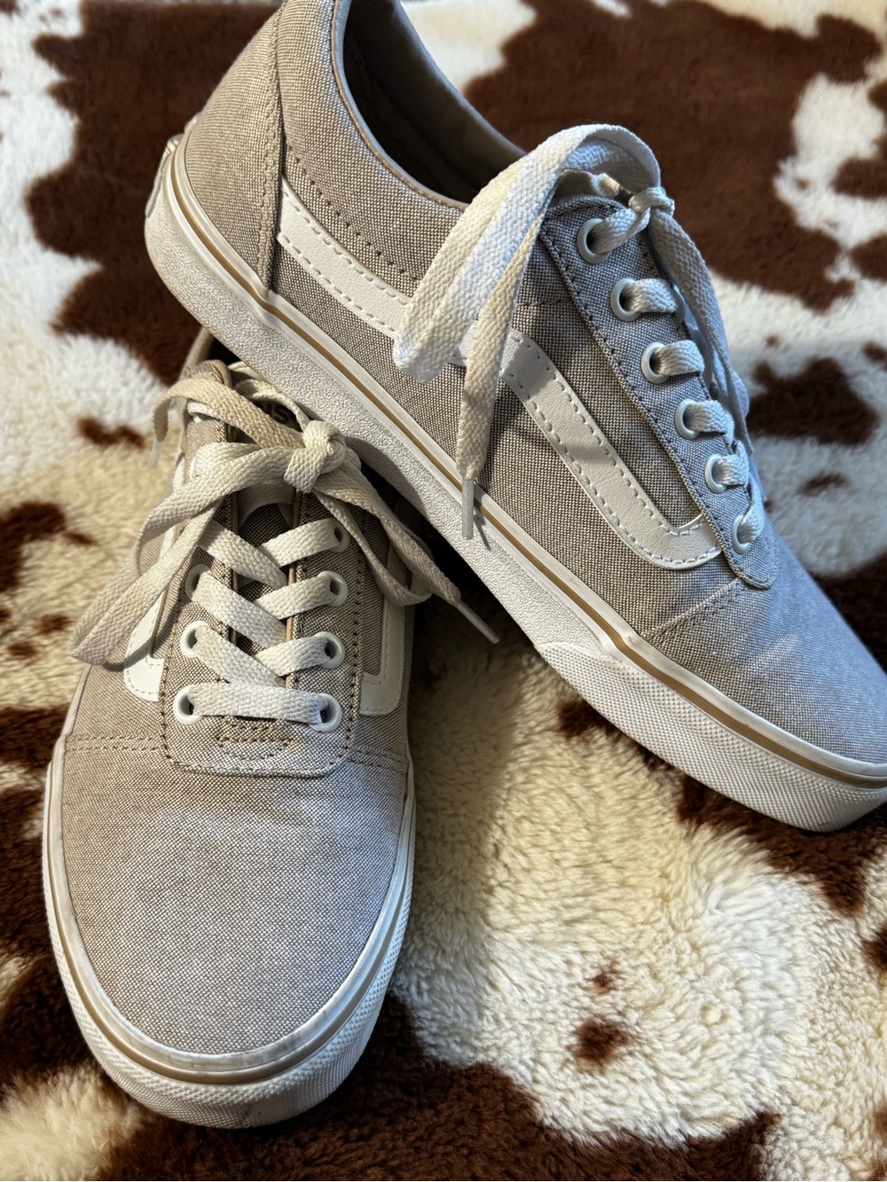 Vans Ward Canvas Low-Top Sneakers in Taupe and White